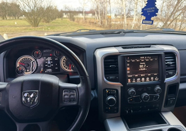 Dodge RAM cena 94000 przebieg: 162000, rok produkcji 2014 z Legnica małe 436